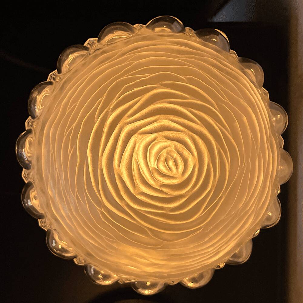 Paire de lampes de table en bois et en verre de style mid-century