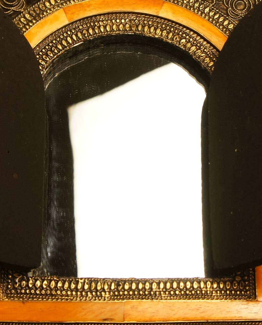 Mirror opening Berber metal, wood, bone and leather, circa 1980