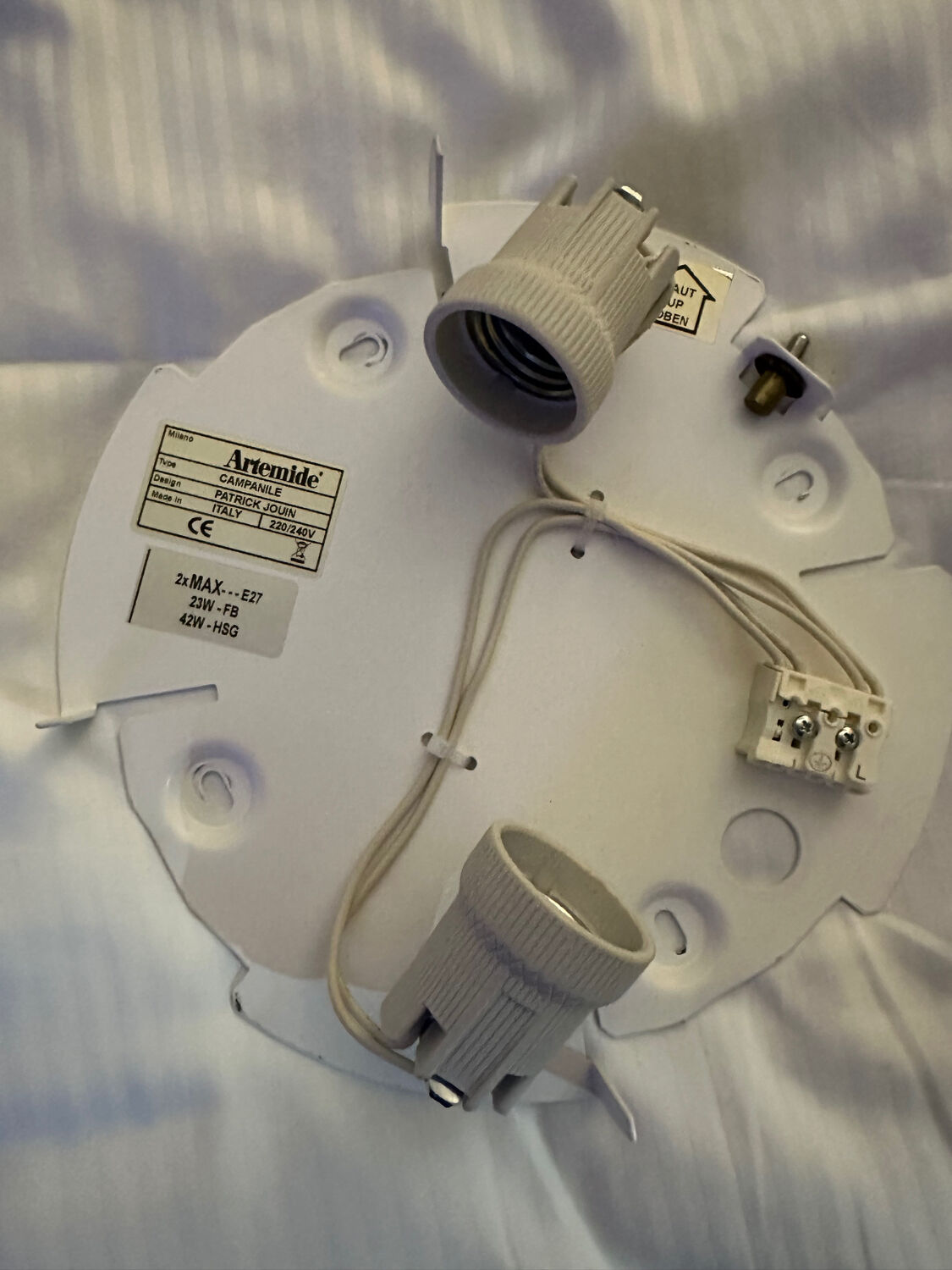 Artemide wall light design