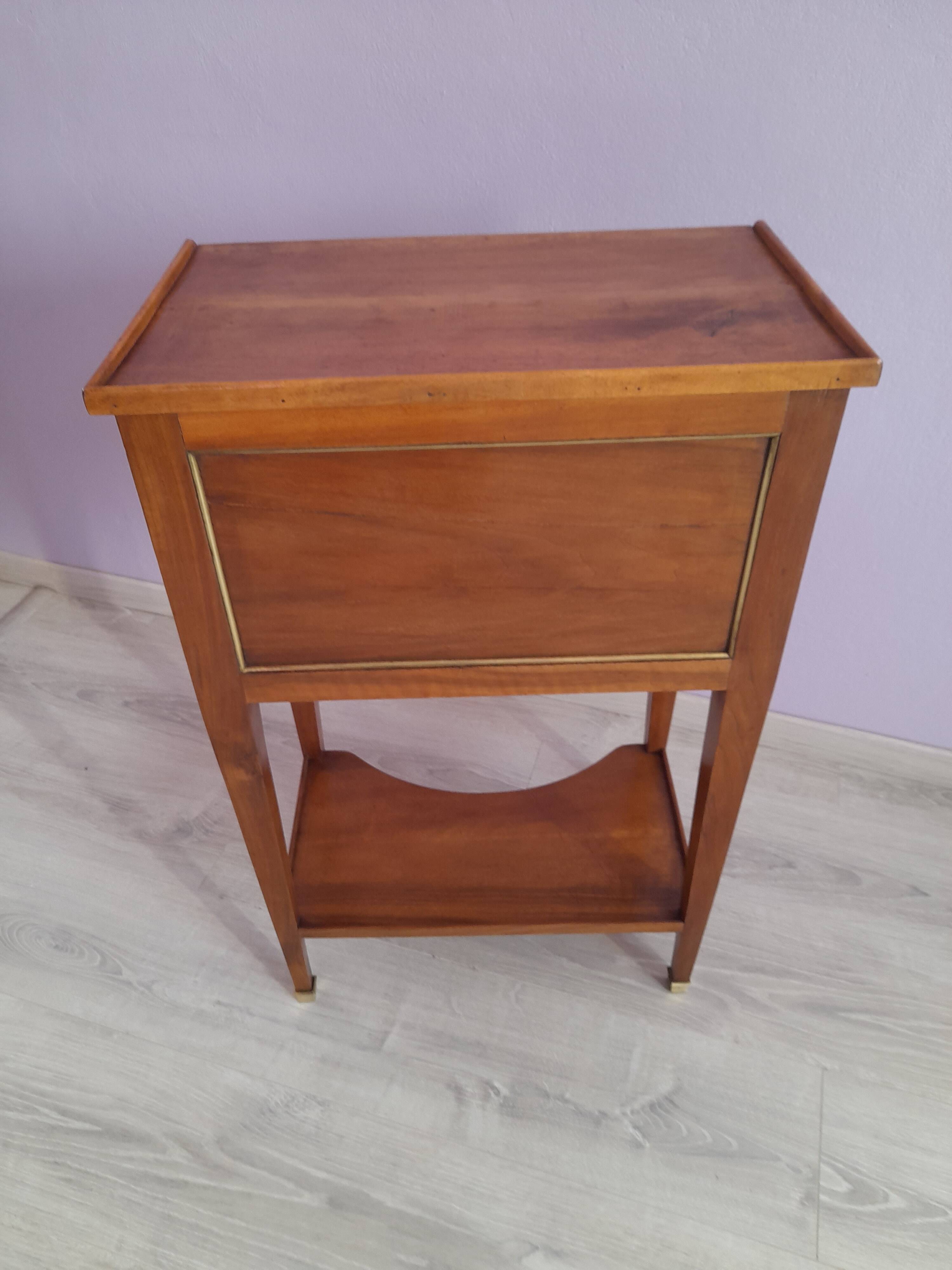 Louis XVI chest of drawers