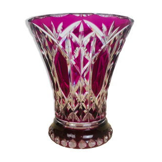 Crystal vase of Saint Louis red