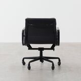 Eames EA435 Management Soft Pad Office Chair all black by Herman Miller