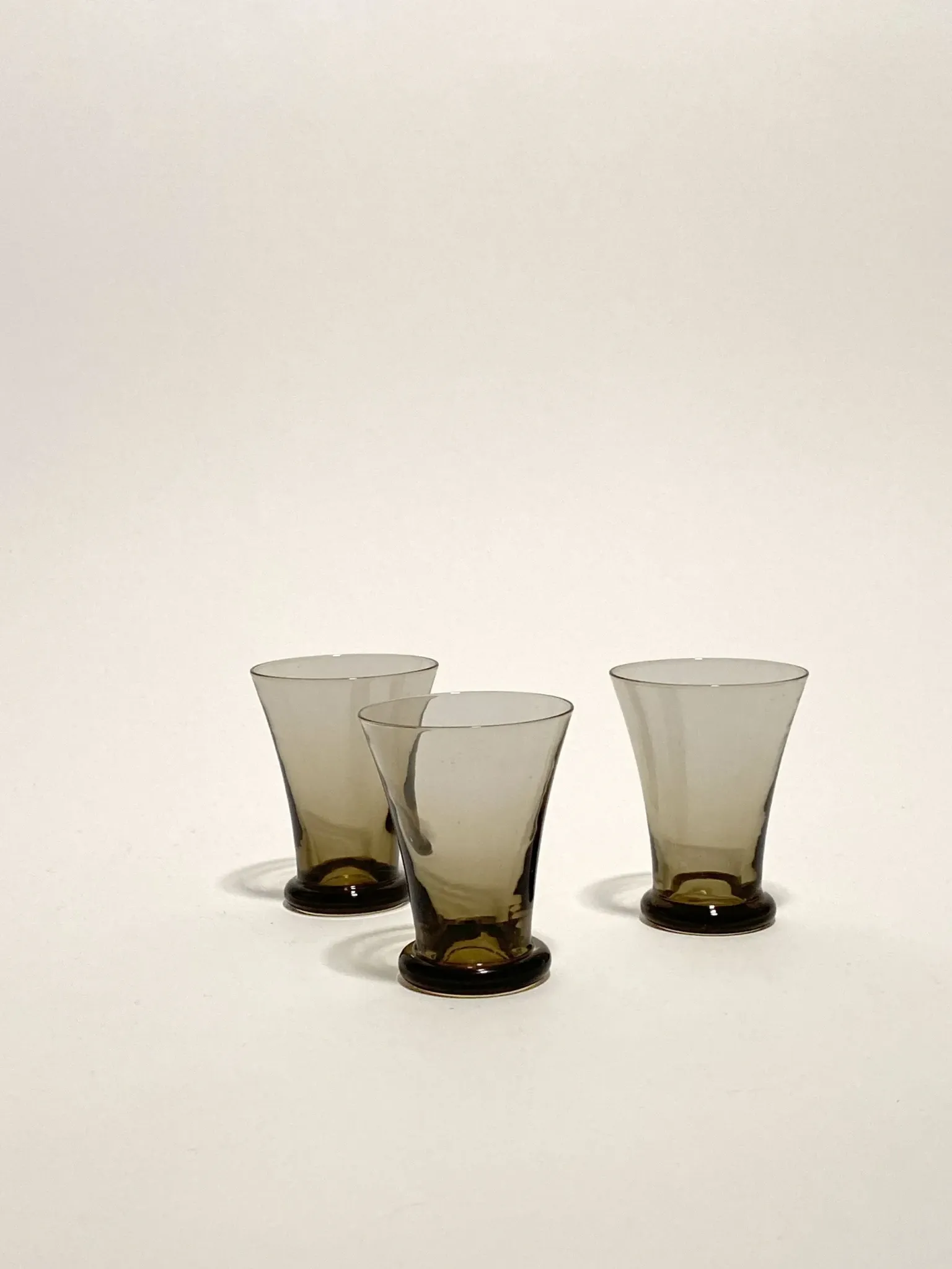 Set of three flat-bottomed glasses