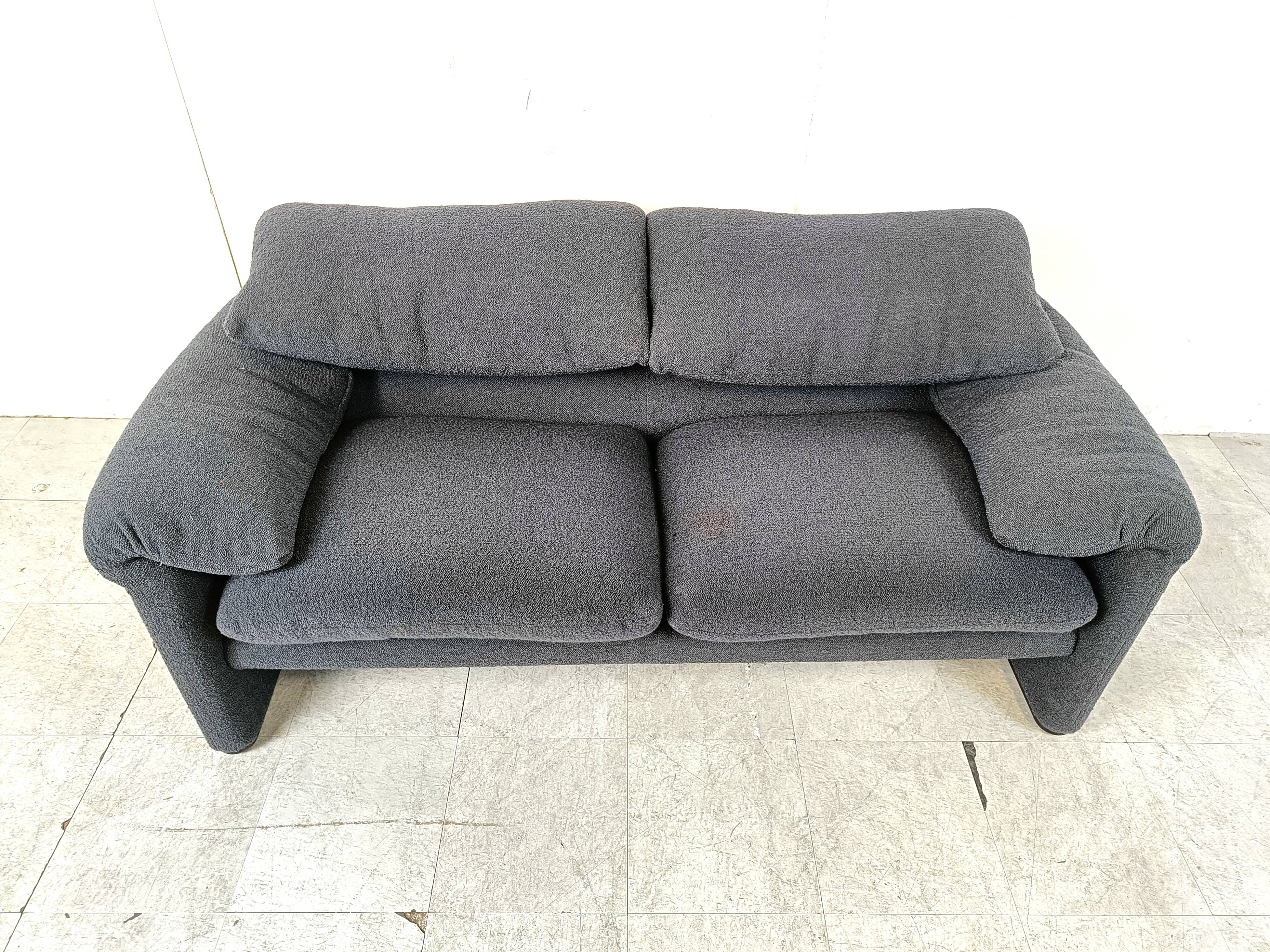 Maralunga sofa by Vico Magistretti for Cassina