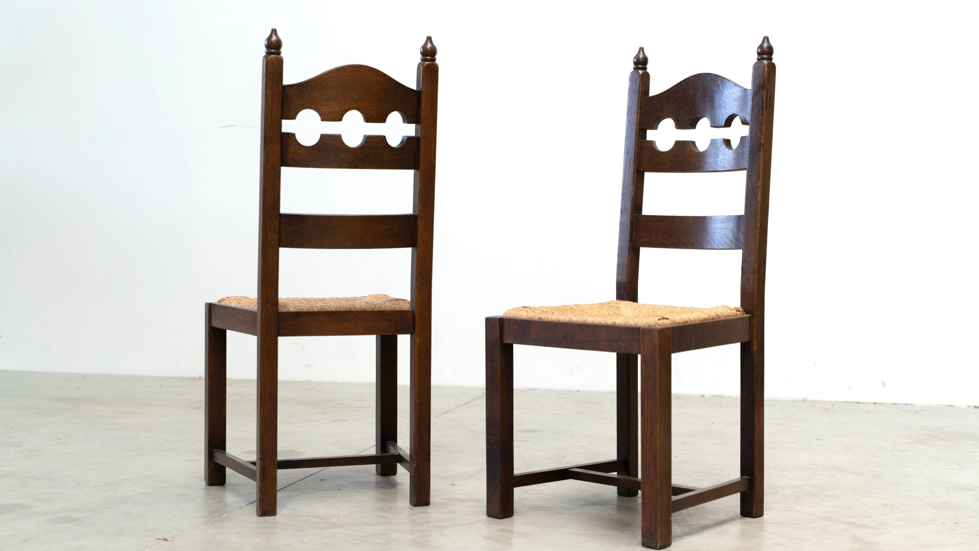 Ensemble de six chaises de salle à manger françaises