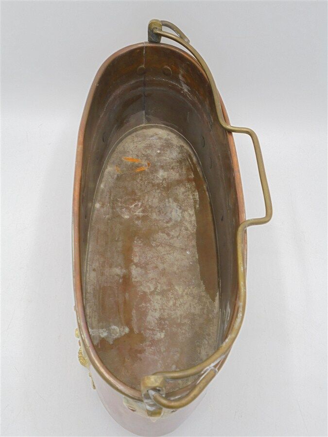 Planter in copper