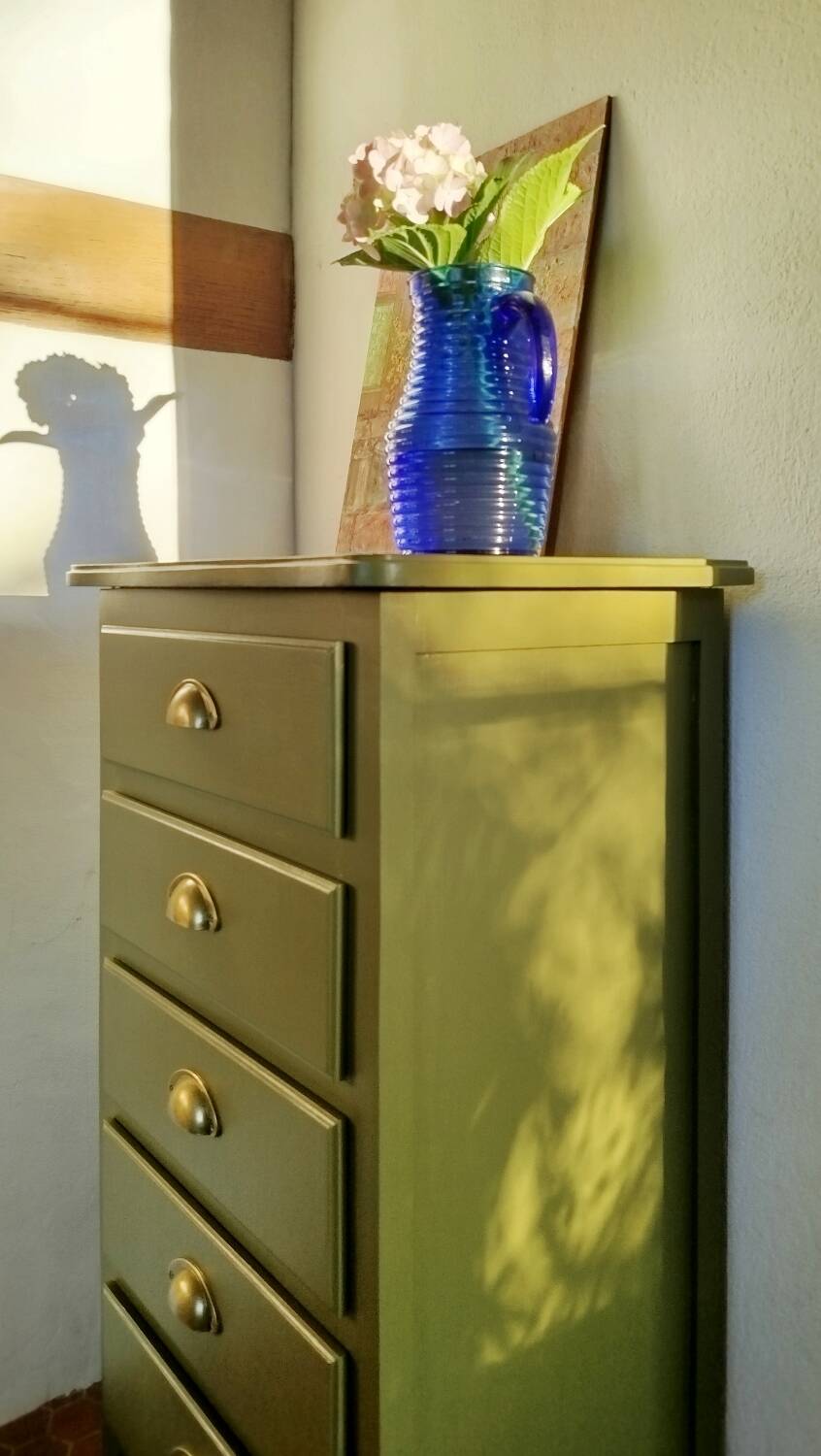 Fig green chiffonier