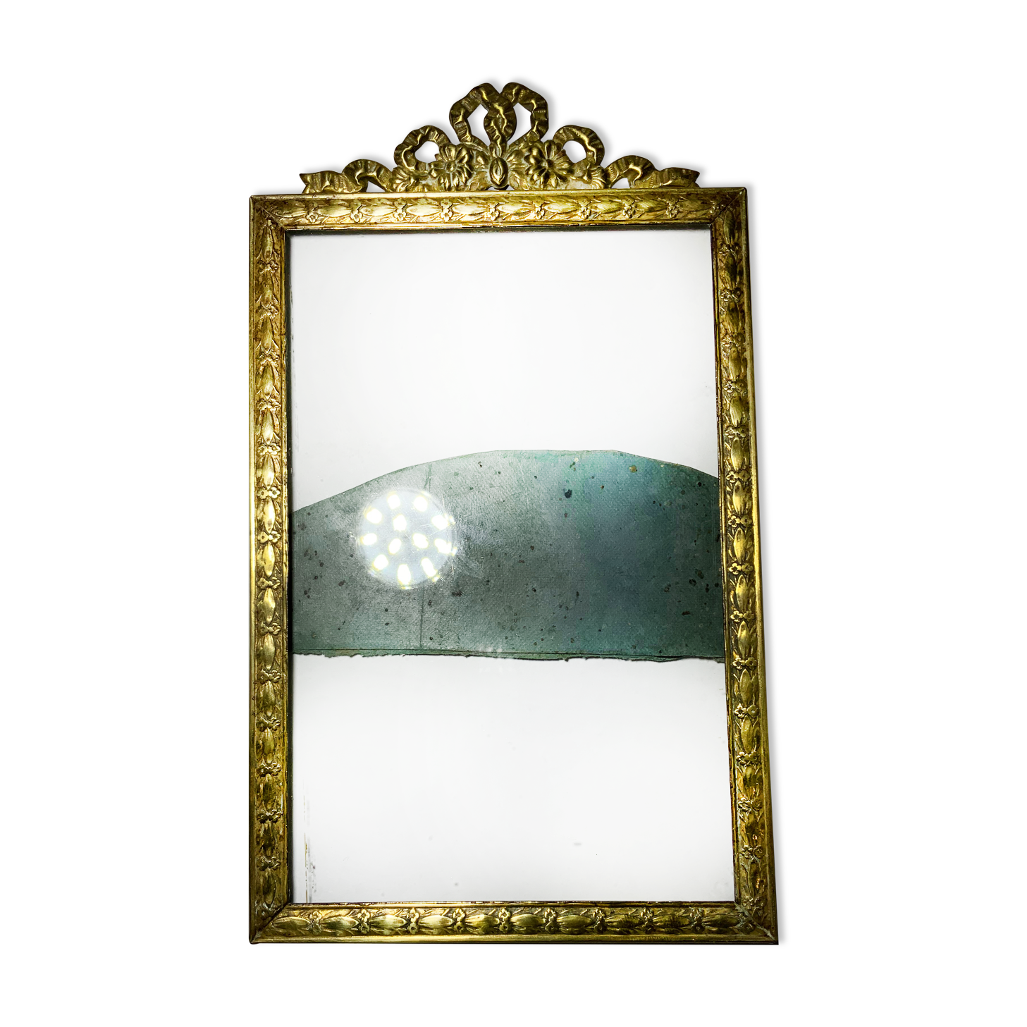 Old photo frame in golden brass floral decoration and small knot 18th With glass