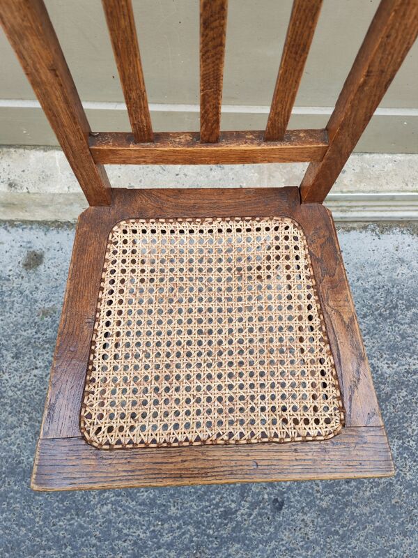 Chaise en bois et cannage