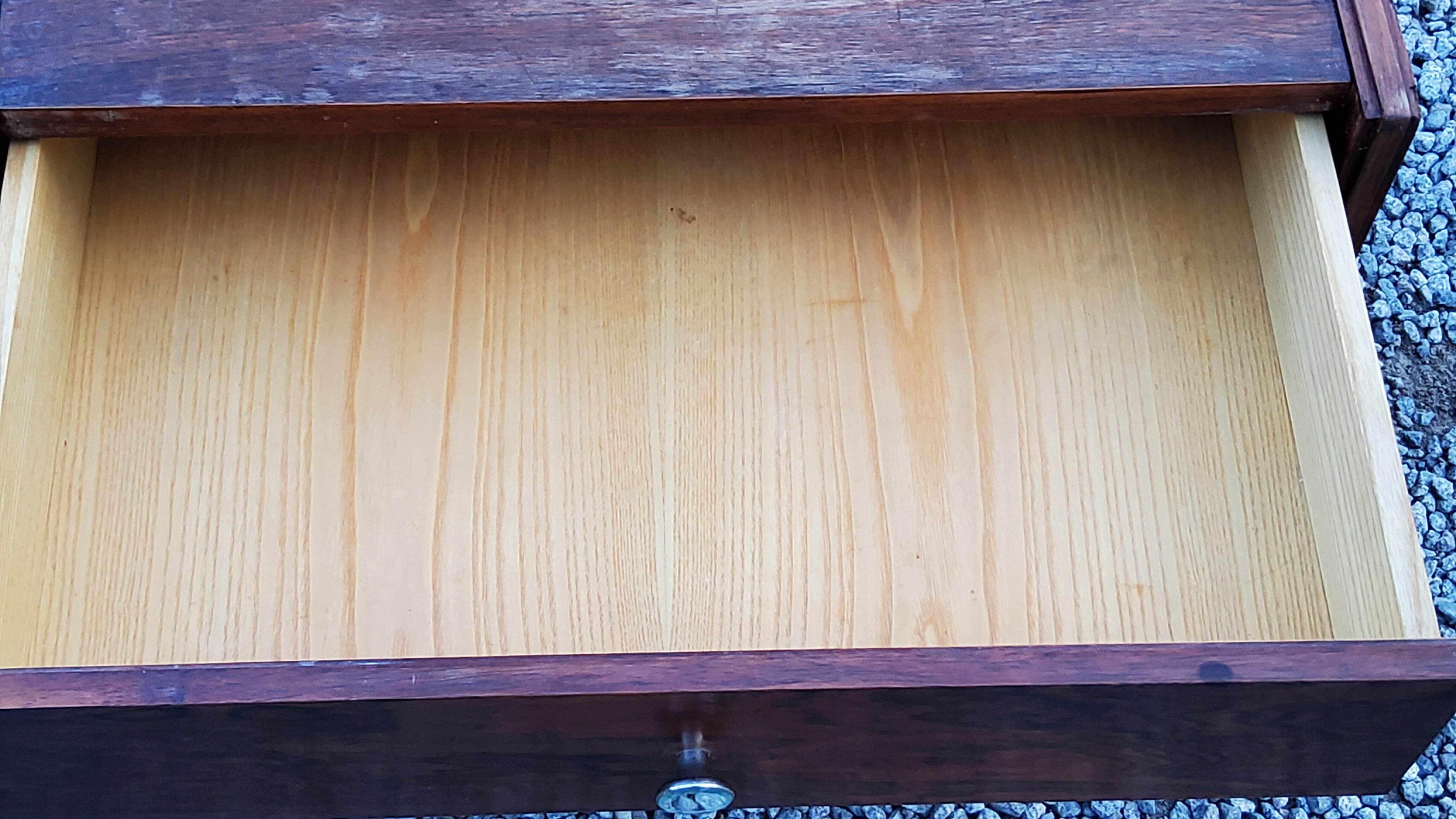 Pair of modernist art deco rosewood bedside tables from the 30s
