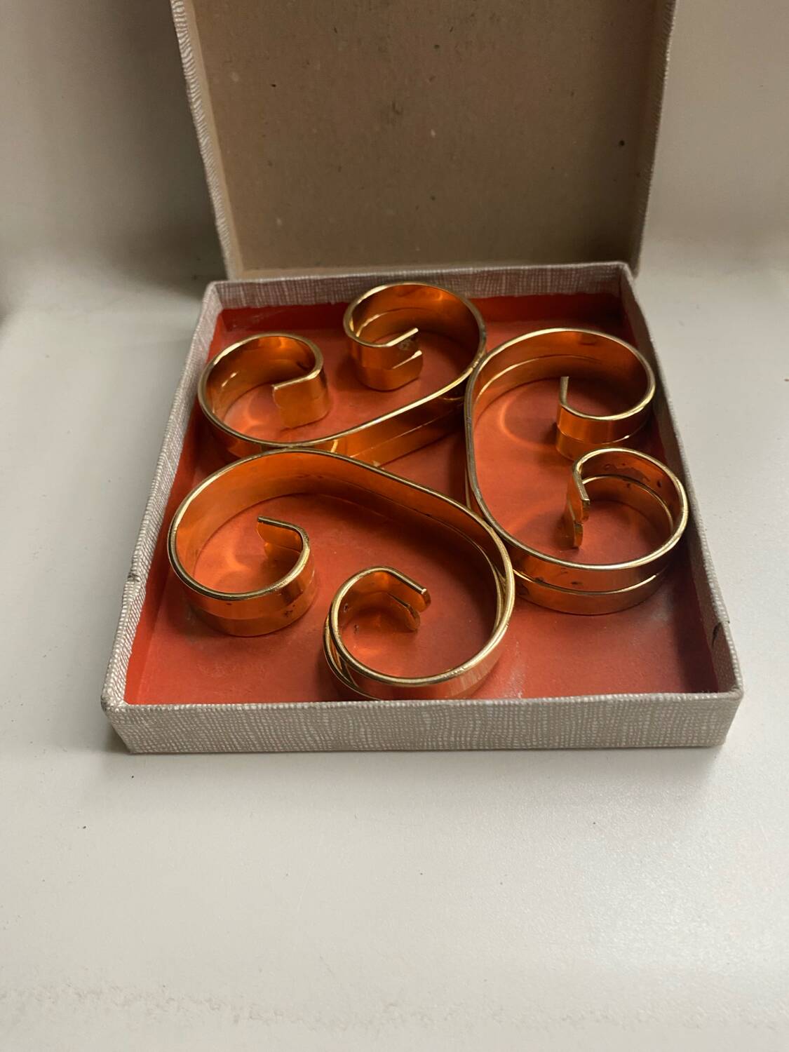 Vintage trivet