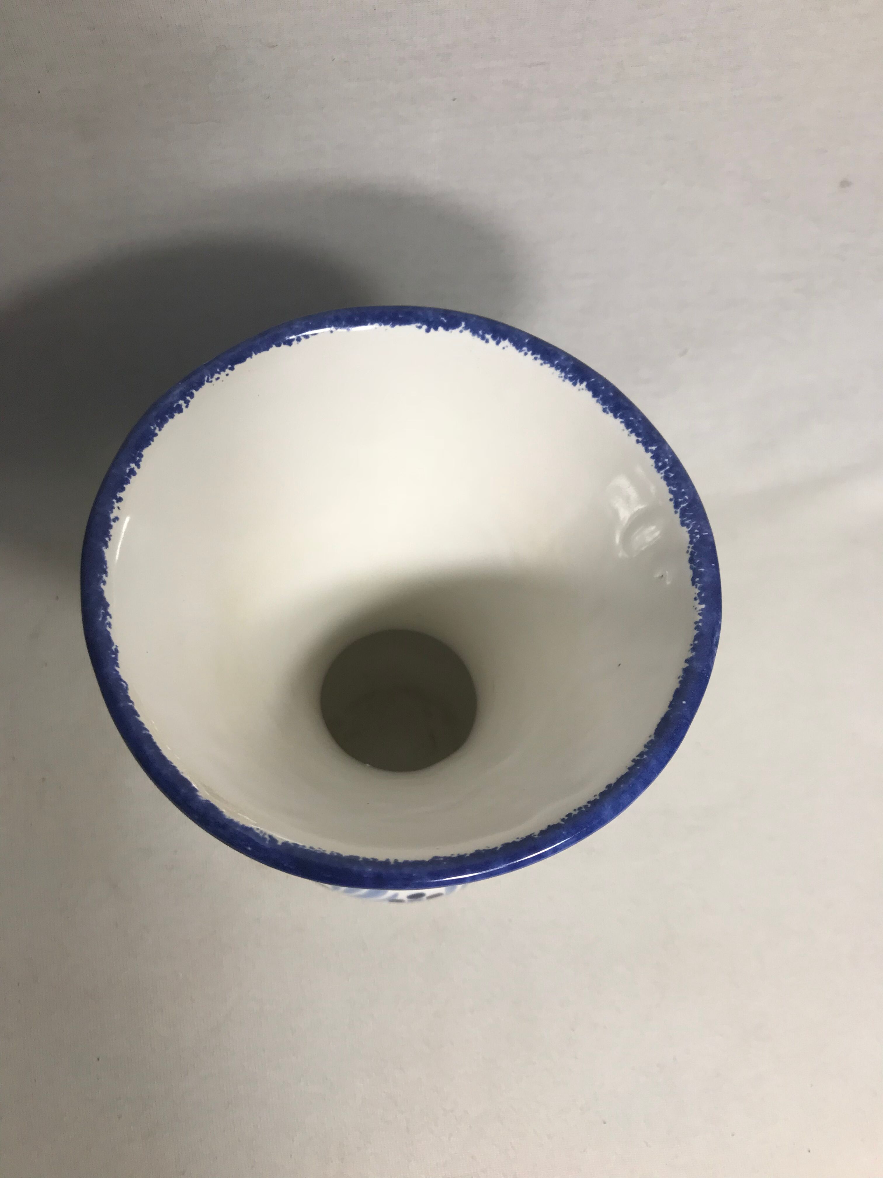 Old QUIMPER HB white & blue France Decoration Vintage ceramic Vase