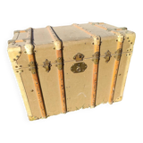 Trunk 1900