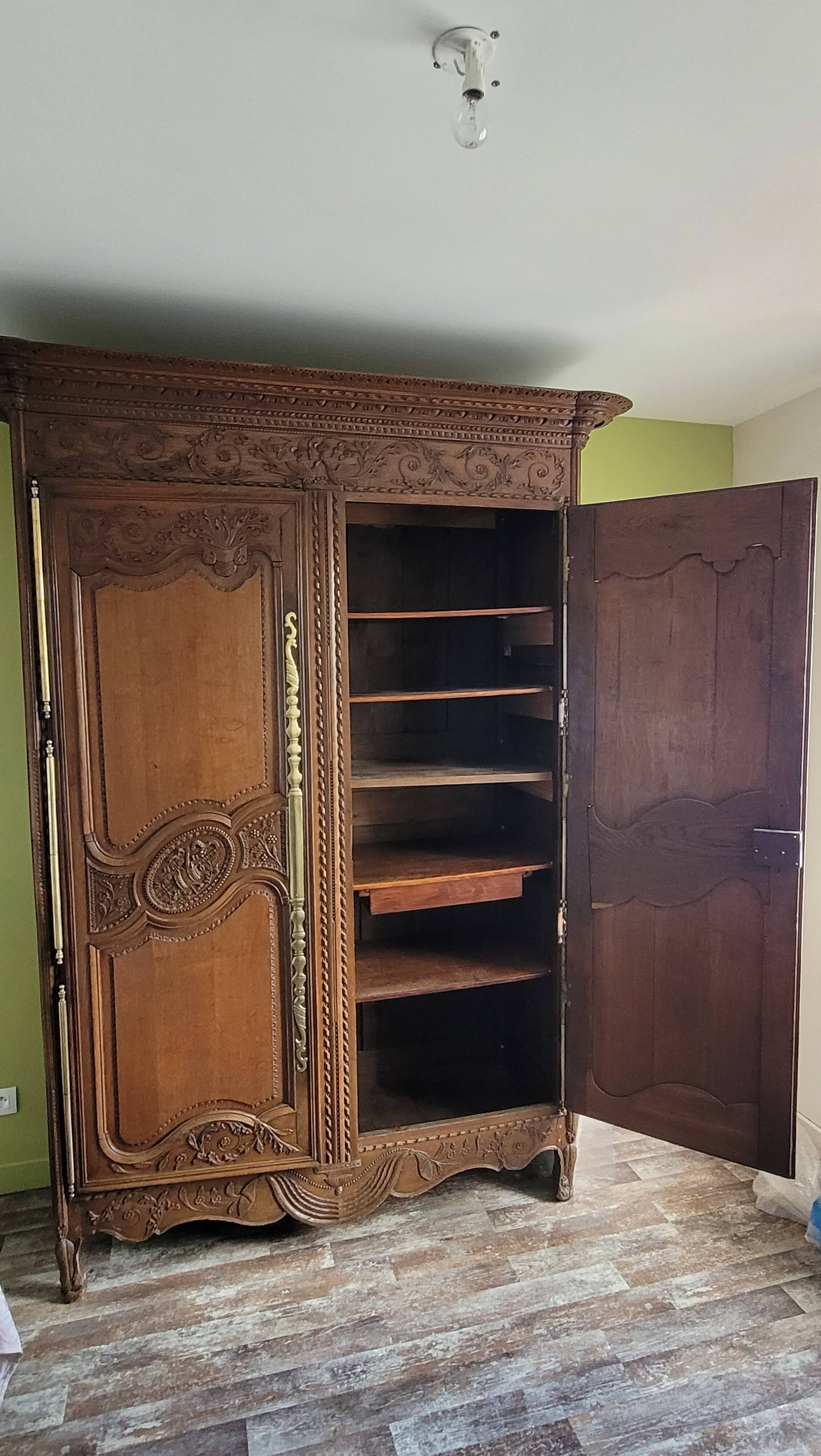 Armoire normande