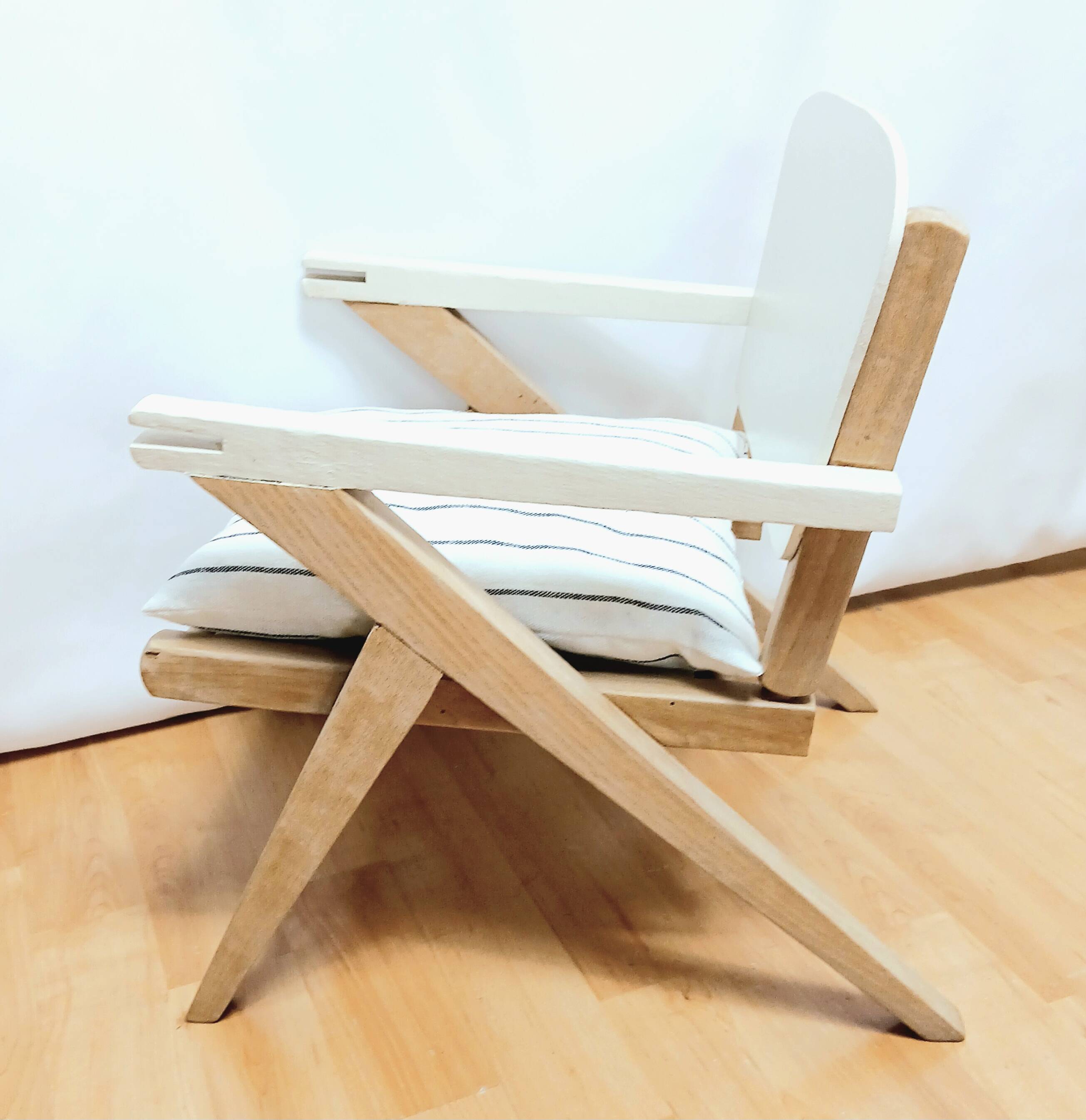 Children's armchair chair