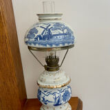 Oil lamp in delphi porcelain
