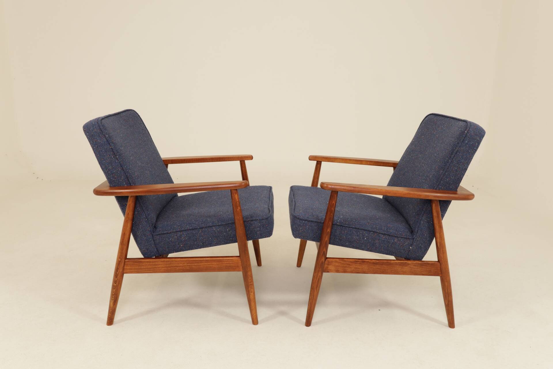 Paire de fauteuils scandinave vintage bleu marine tweed 