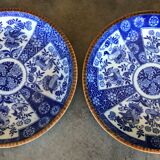 Pair of vintage japanese igezara plates decorated with floral and bird motifs