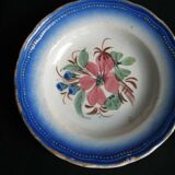 Paire de plats en faïence
