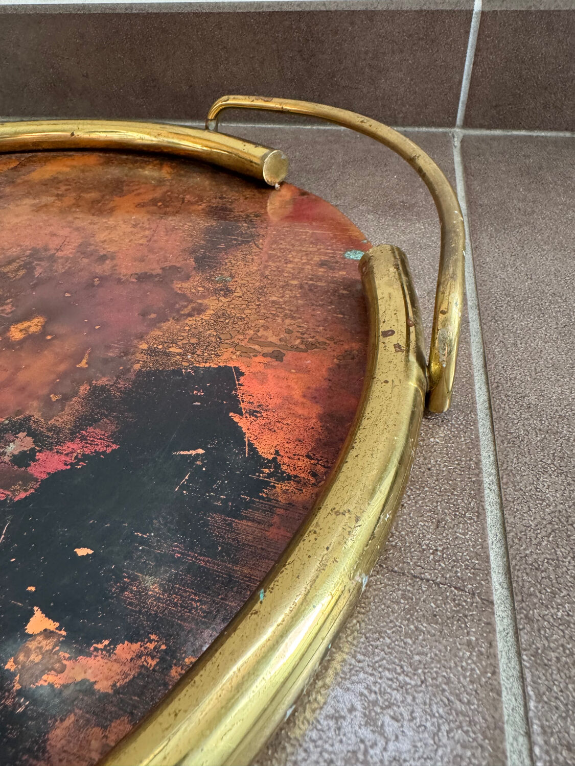 Vintage round tray