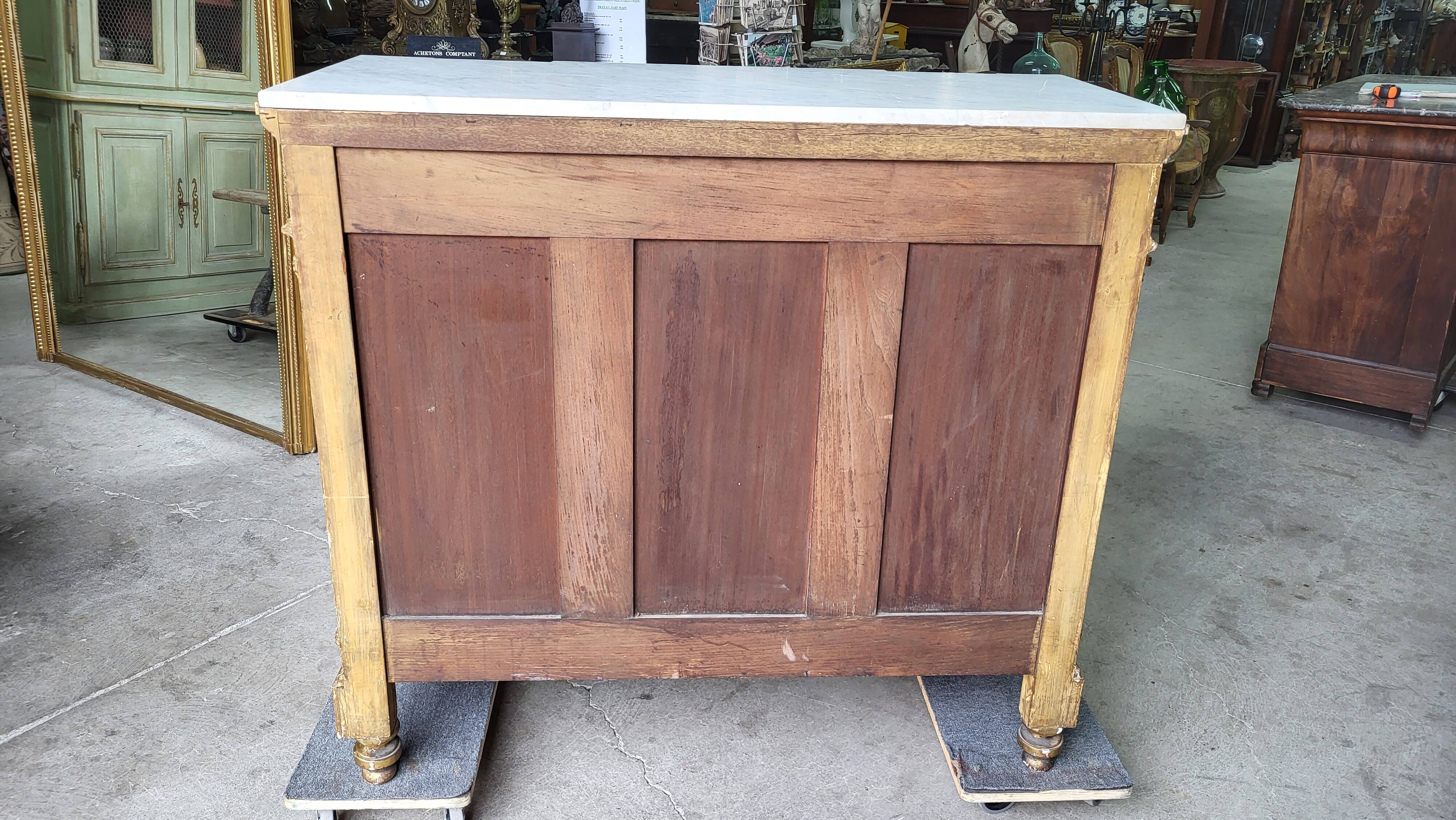 Louis xvi display cabinet in gilded wood