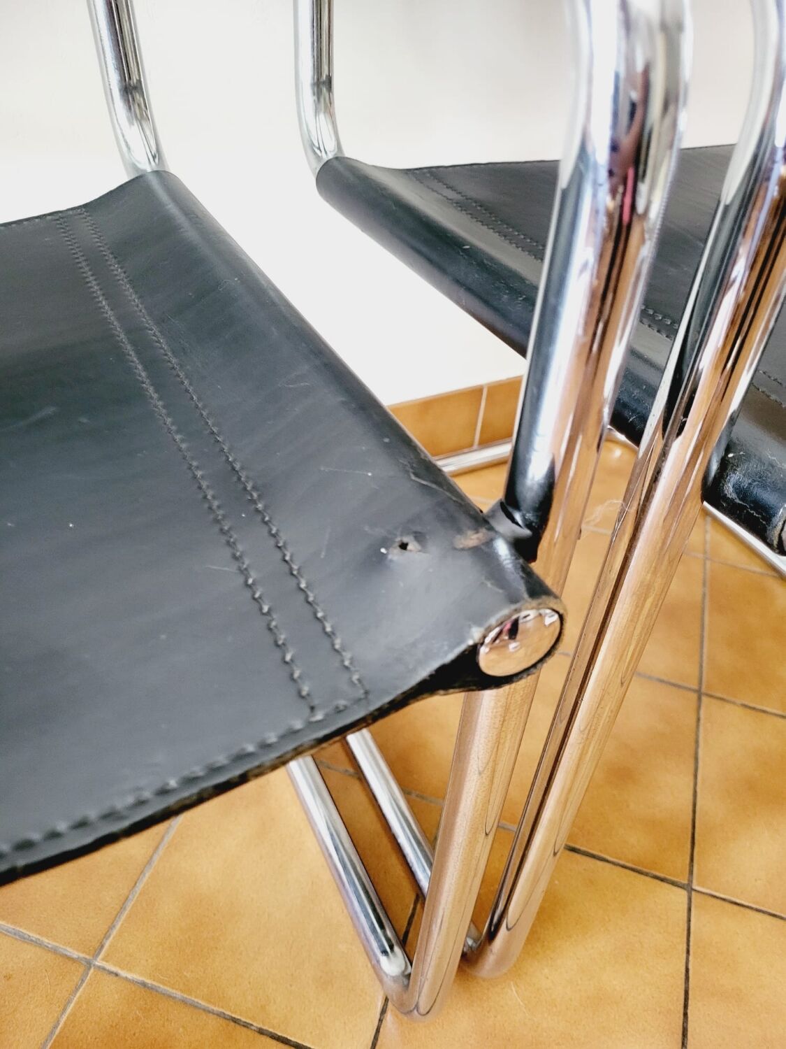 Pair of Mateo Grassi armchairs