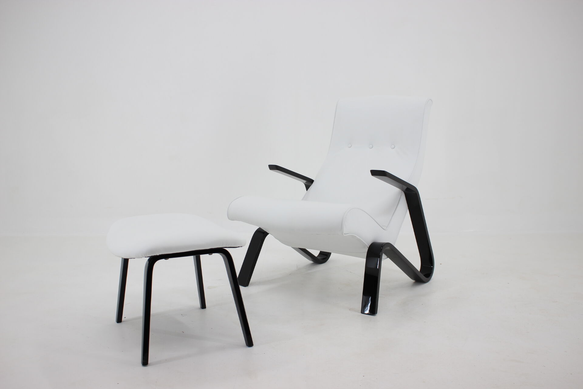 Eero Saarinen Grasshopper Chair and Stool for Knoll, 1950