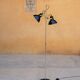 Lampadaire en métal noir avec 2 spots