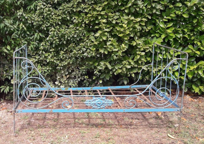 Folding iron bed XIX°