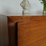 Modernist-style box buffet