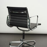 Charles and Ray Eames Aluminum Group chair.