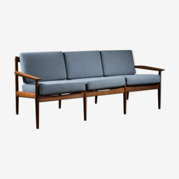 Scandinavian sofa Arne Vodder