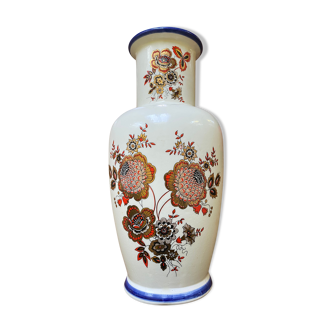 Japanese-style vase