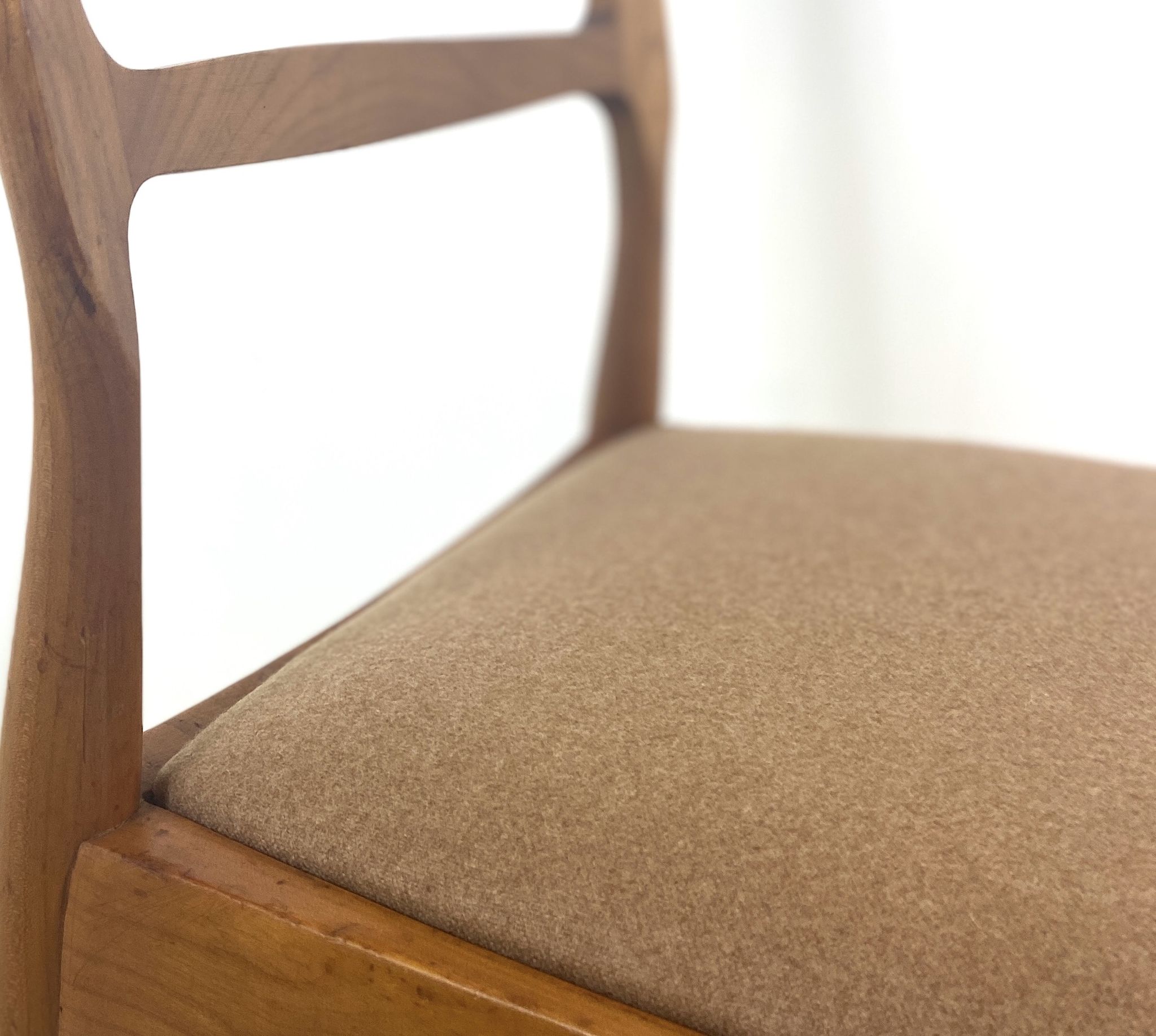 Set of 4 Casala chairs