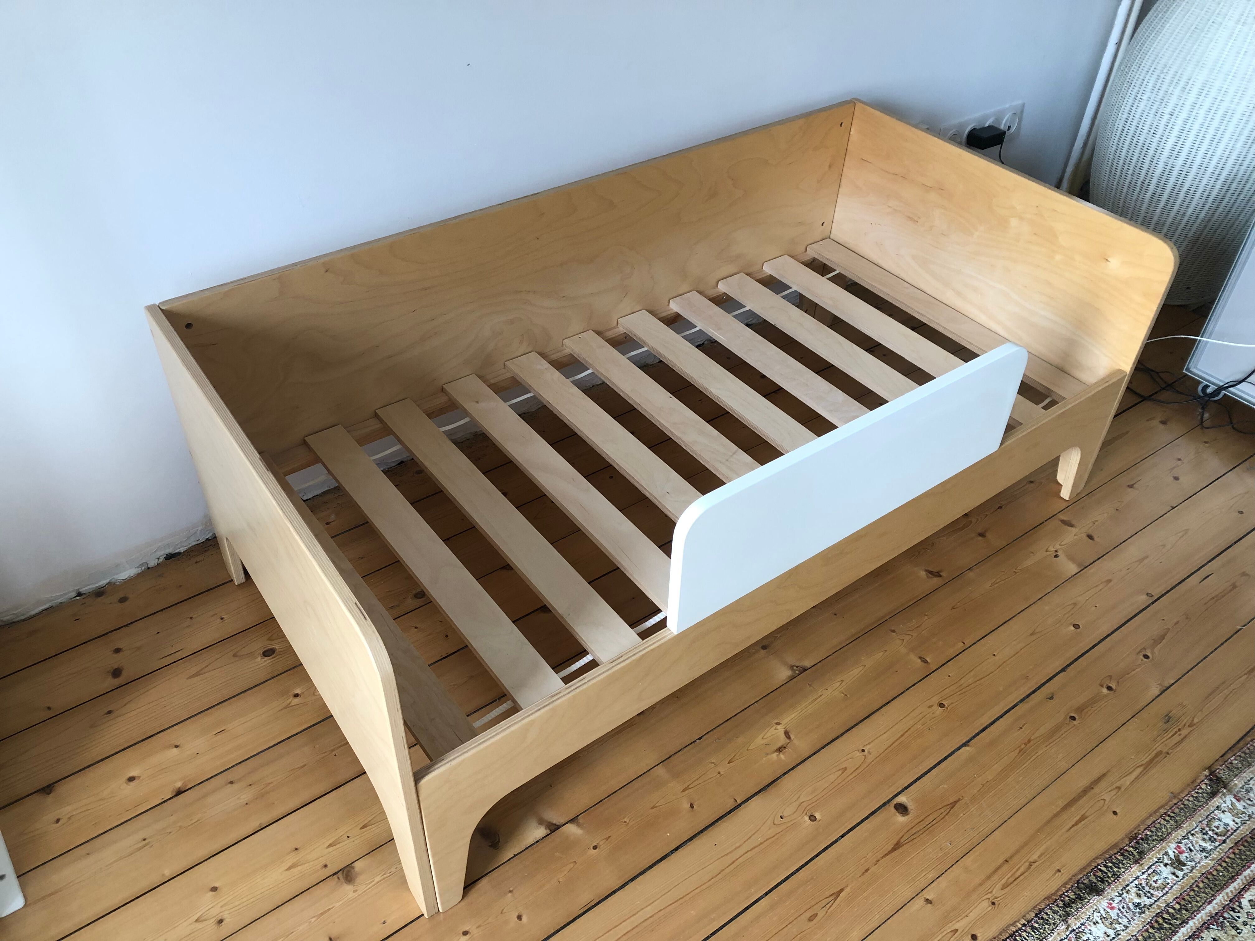 Junior Perch bench bed