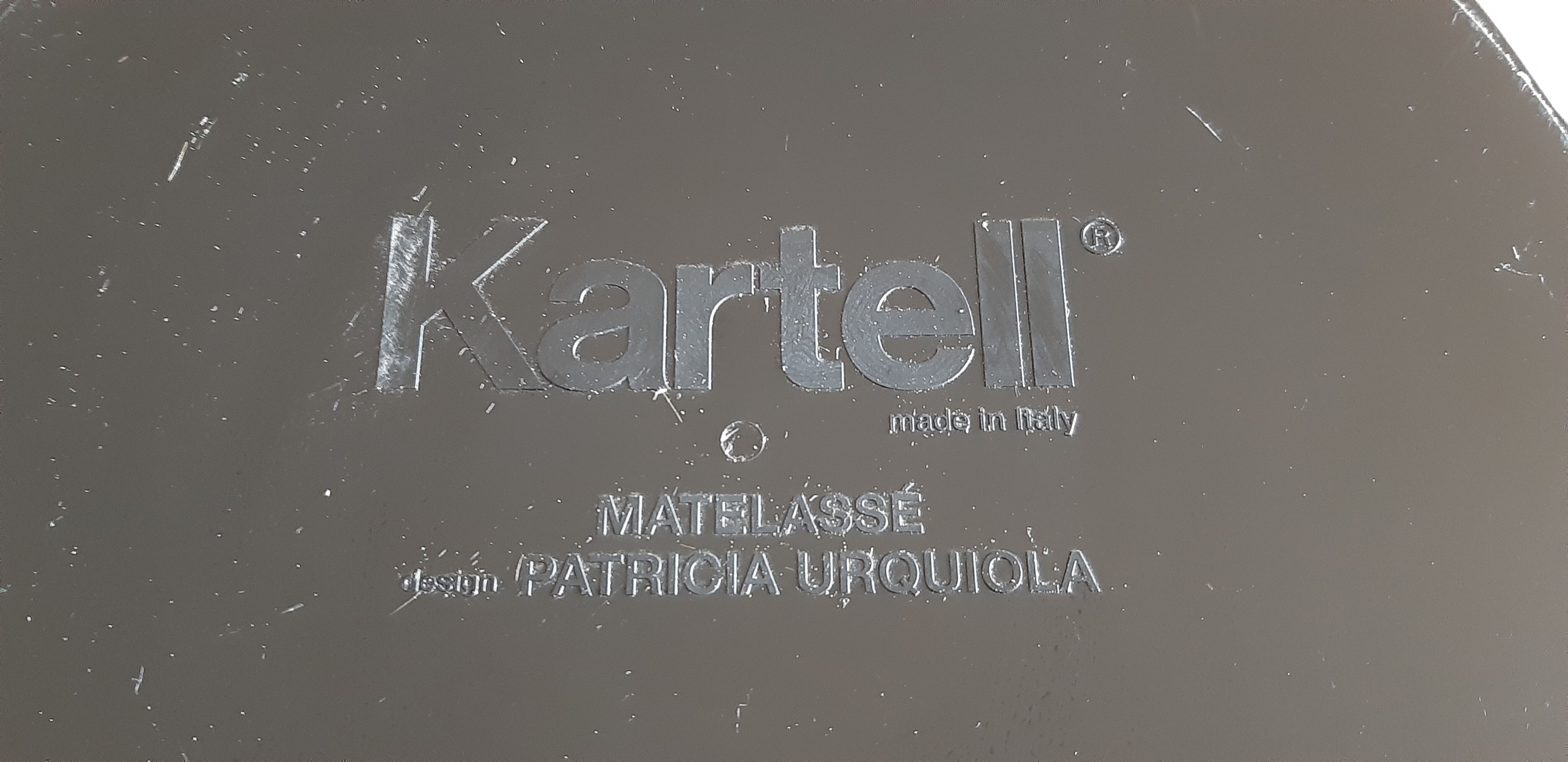 Vase matelassé Kartell par Patricia Urquiola