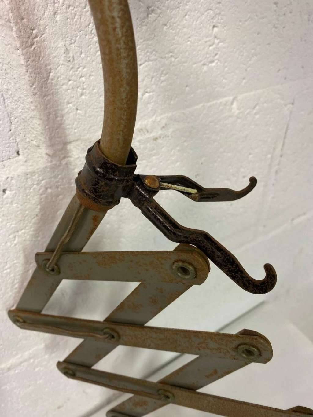 Vintage industrial scissor lamp / wall light / workshop lamp