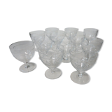 Suite de 12 verres en cristal Art Déco