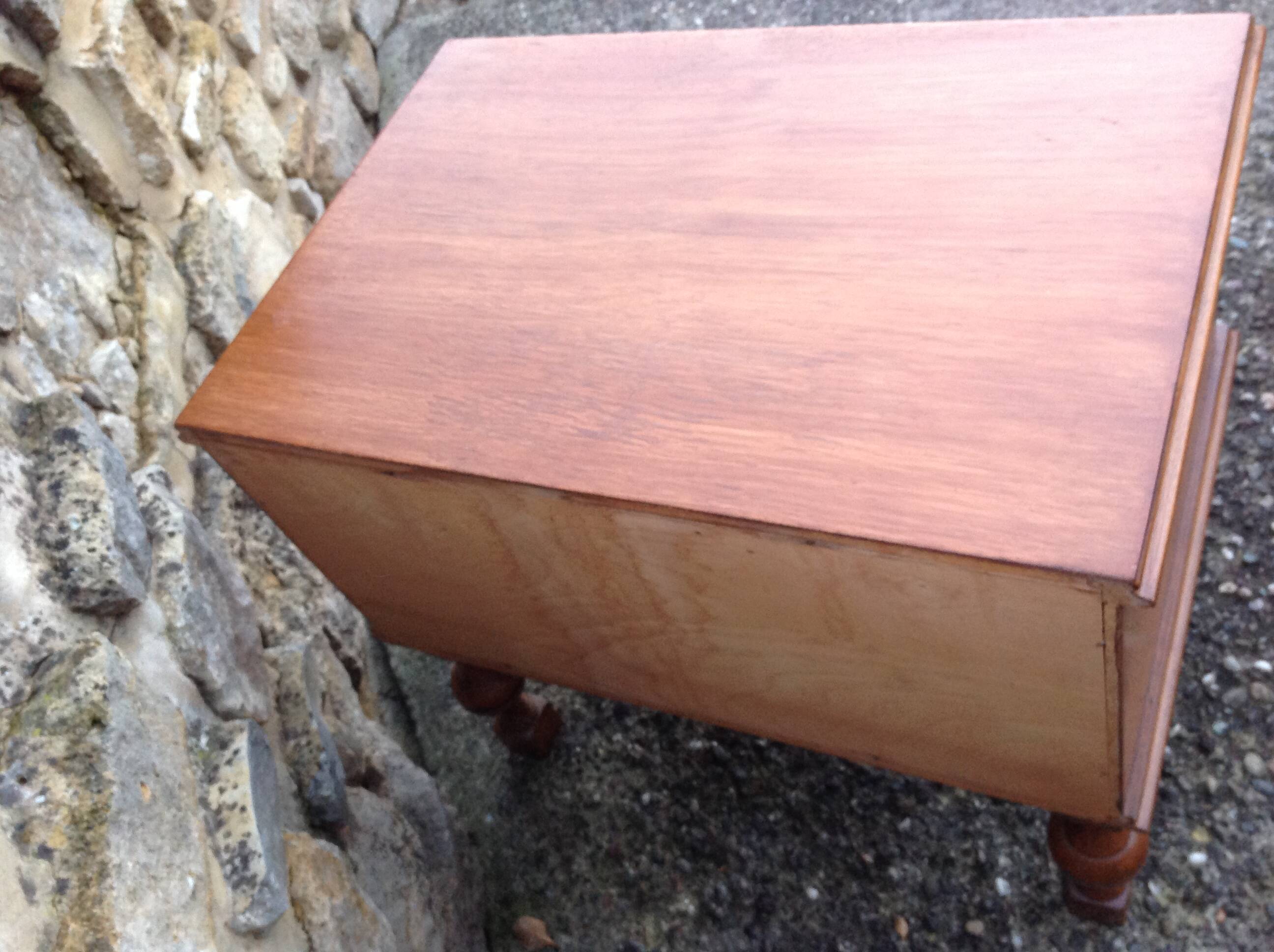 Two-drawer bedside table in oak veneer / 60s-70s