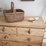 English chest of drawers