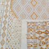 Traditional hand-woven carpet in pure wool 114x200cm