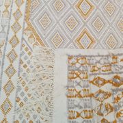 Tapis traditionnel tissé à la main en pure laine 114x200cm