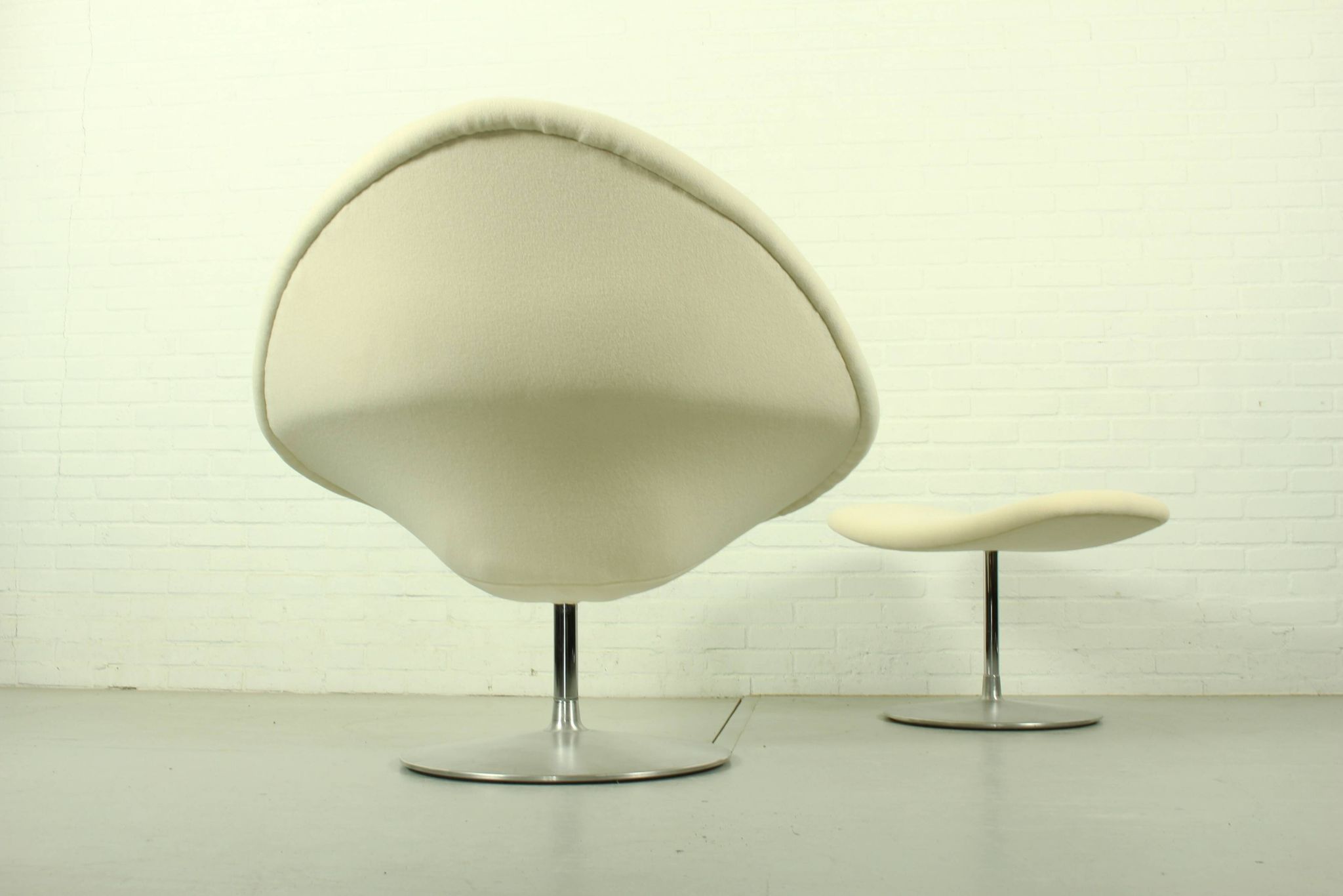Iconic Pierre Paulin "Globe" Chair & Ottoman for Artifort