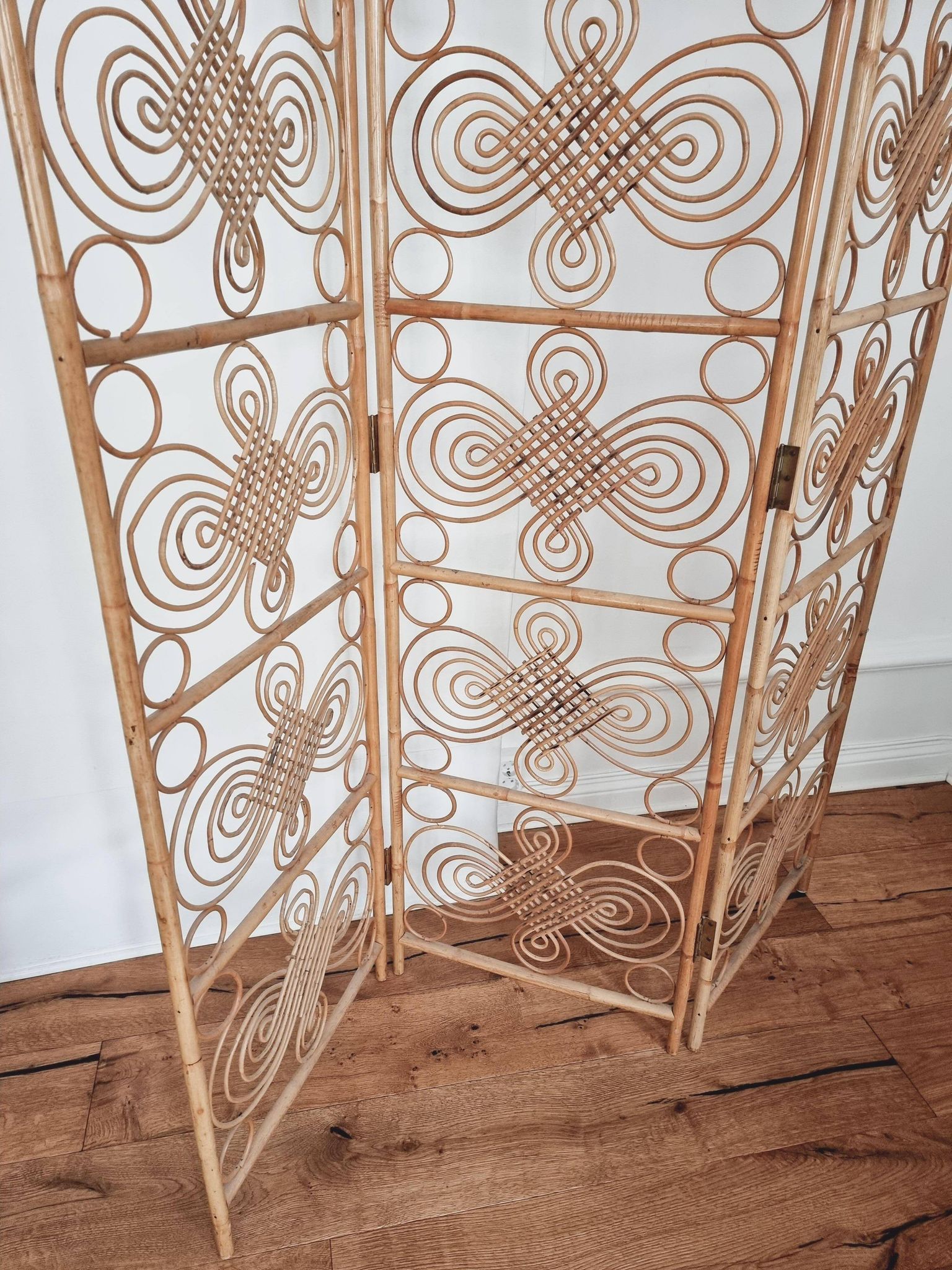 Room divider / screen in rattan, modern Scandinavian style, Swedish, mid-1900s.