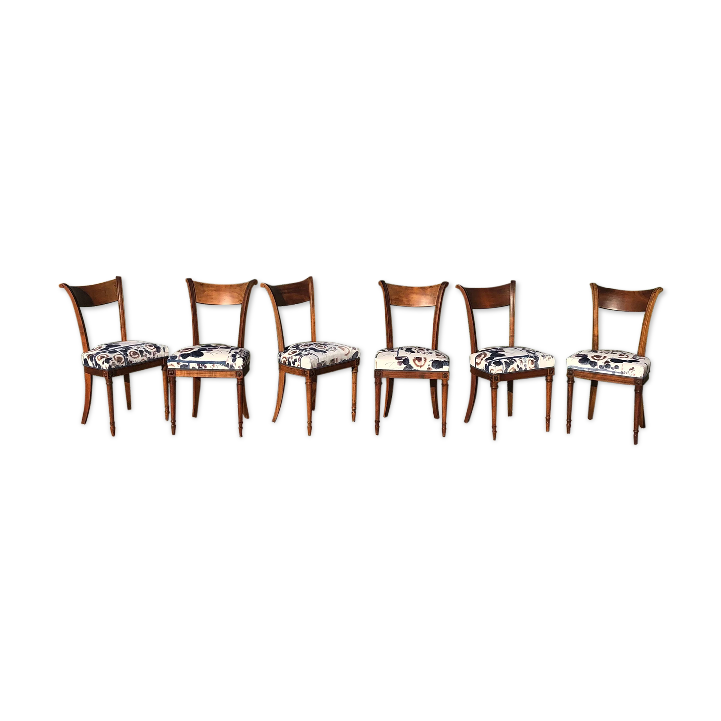 6 English-style dining chairs