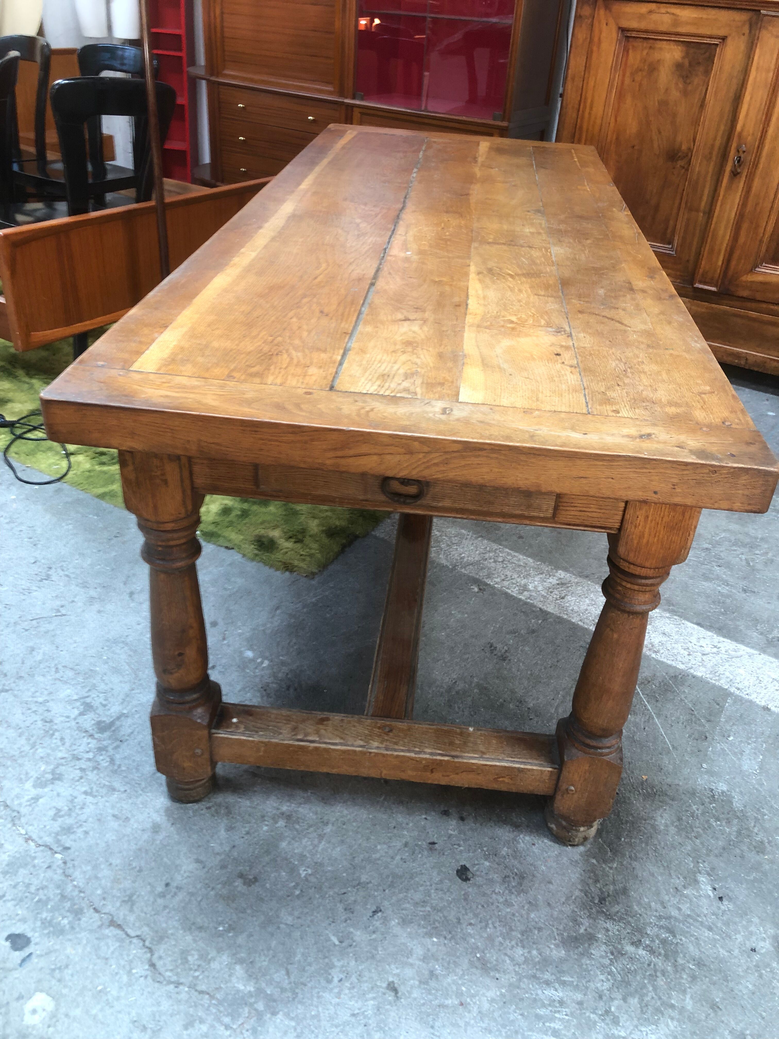 Old farmhouse table in solid oak