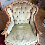 Fauteuil style baroque en velours vert