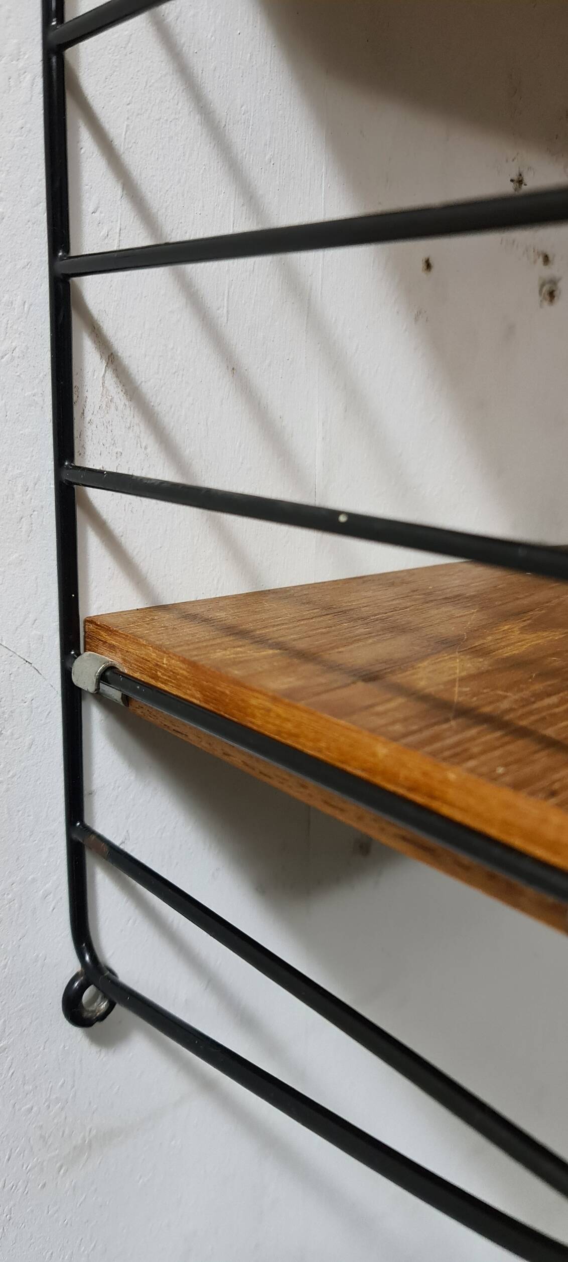 Vintage Danish design shelving unit by Nisse Strinning