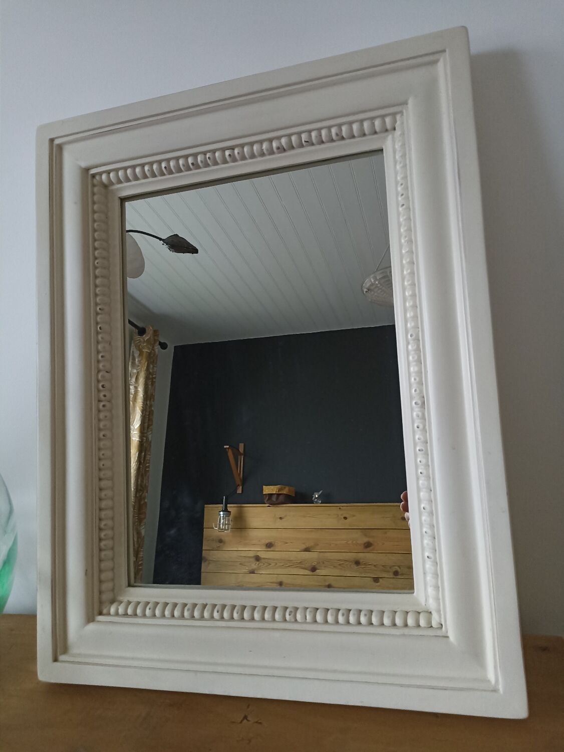 Mirror country corner