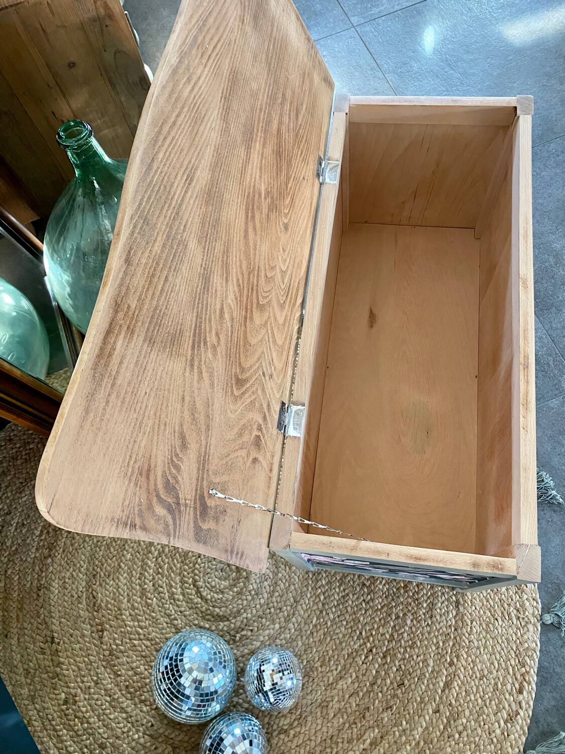 Wooden chest for toys or storage with a green and wood makeover